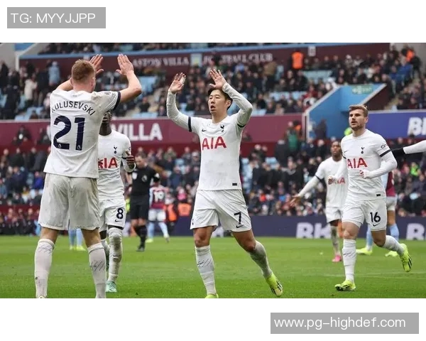 世界杯惊天逆转那不勒斯4-3战胜热刺成历史冷门引发全场狂欢